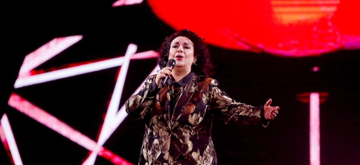 Verónica Villarroel y Enzo Ferrada homenajean a Selena en la obertura de la cuarta noche de Viña 2026