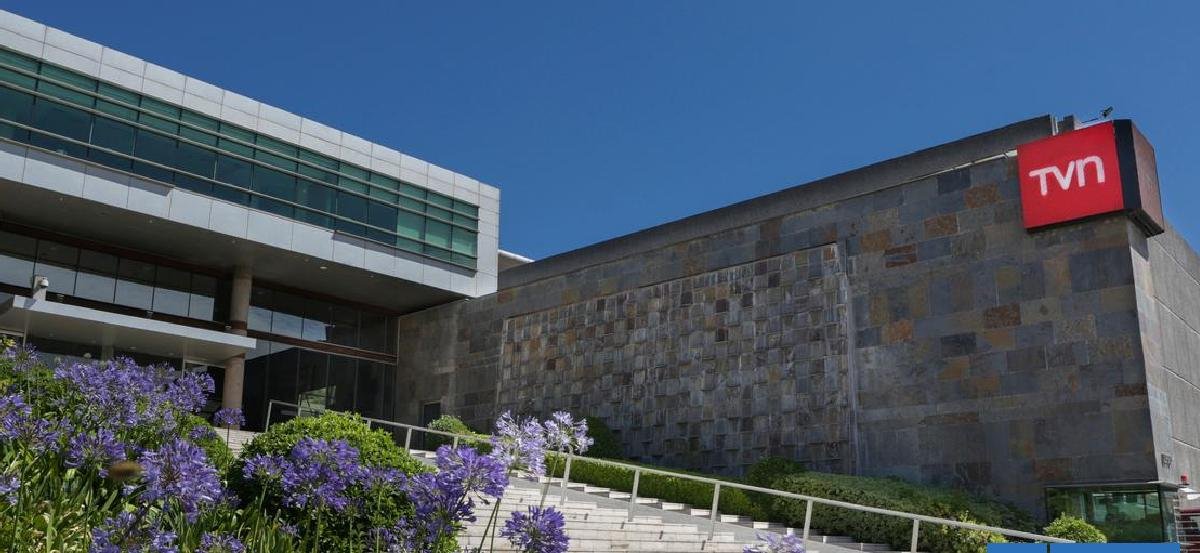 Proyecto que moderniza TVN e intenta dar salida a crisis financiera es despachado a sala de la Cámara