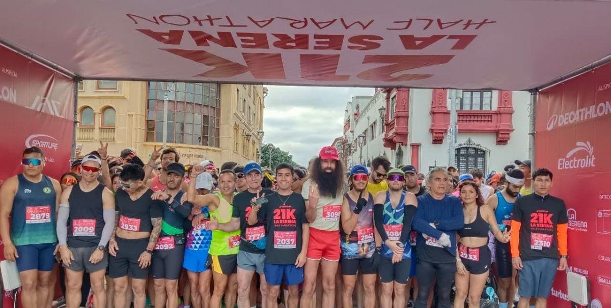 Sebastián Marzal y Estrella Ferry se llenan de gloria en la Media Maratón de La Serena