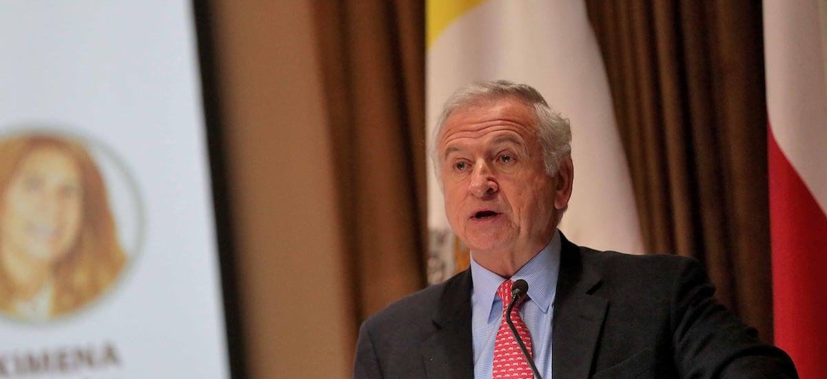 Felipe Larraín: “Con los actuales niveles de ahorro que tenemos, Chile no está en condiciones de resistir bien un shock externo”