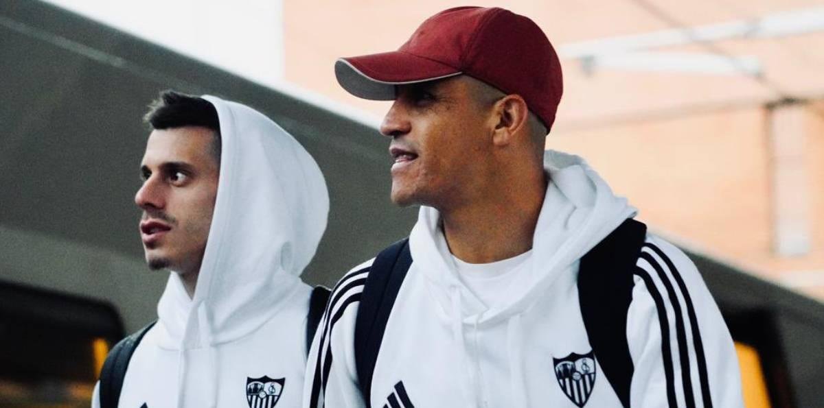 Alexis Sánchez sufrió una contusión en la pelvis y es duda en Sevilla