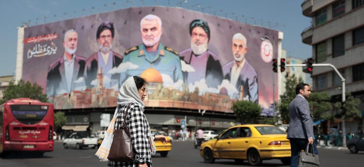 Irán autoriza formalmente a las mujeres a conducir motos