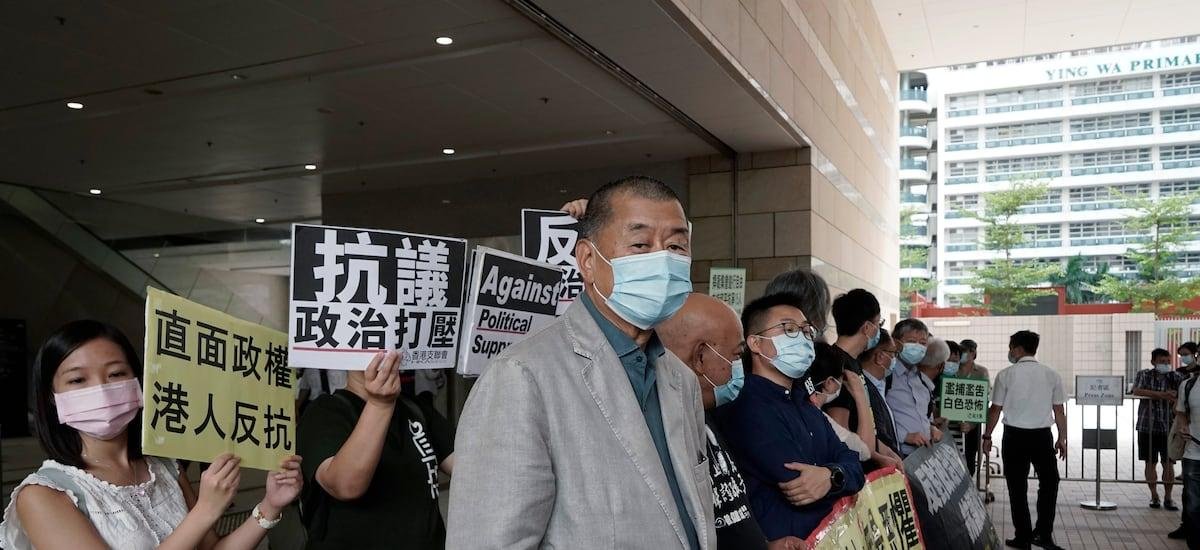 La Justicia de Hong Kong condena a 20 años de cárcel al magnate de los medios Jimmy Lai
