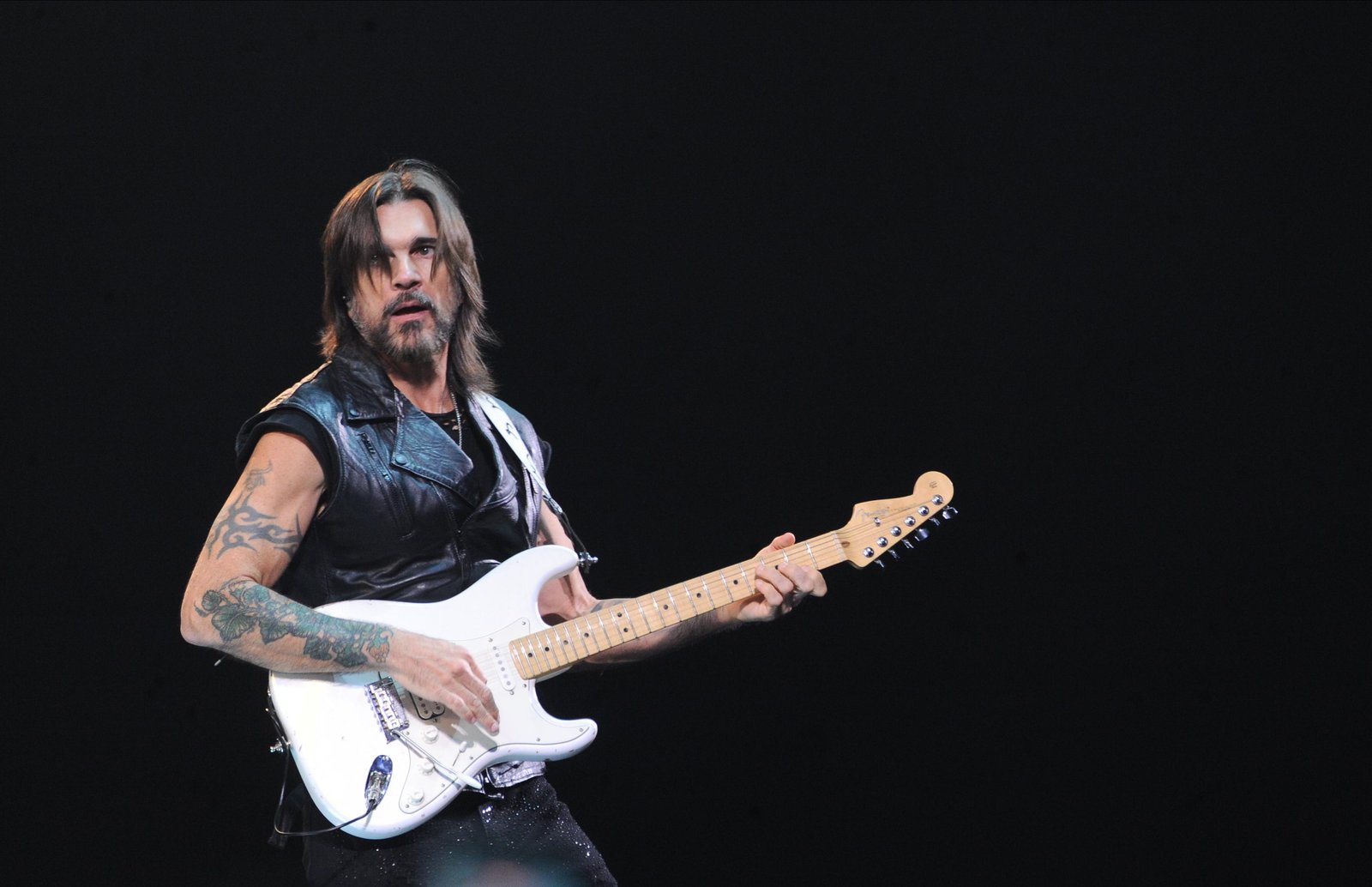 Desde “Me Enamora” a “Es por ti”: Juanes convirtió Viña 2026 en un karaoke masivo de clásicos latinos