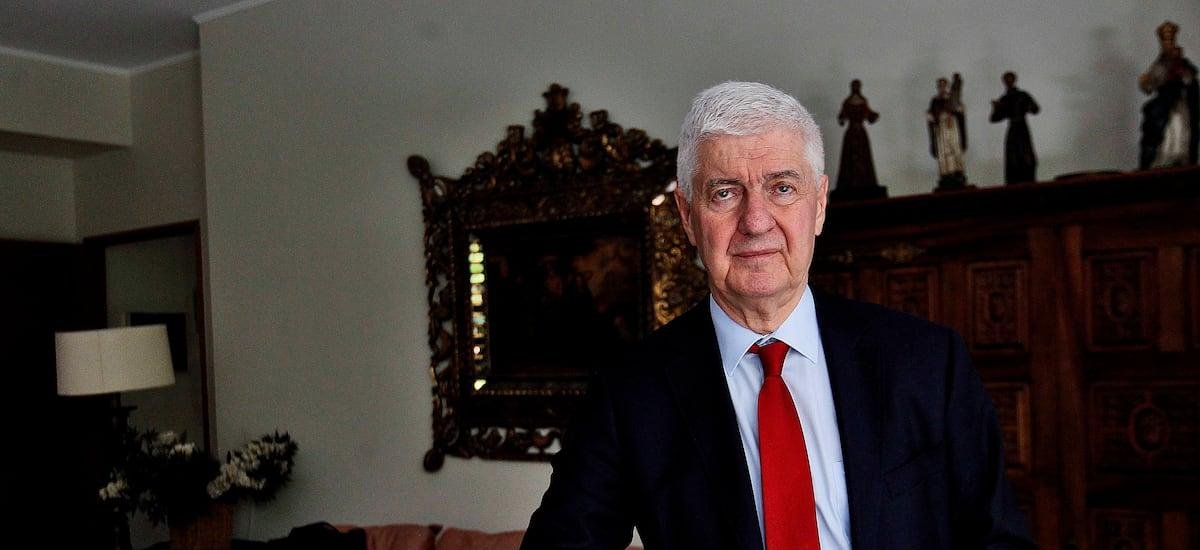 Exdirector del SII, Javier Etcheberry, dice que Boric es un “mal presidente” y explica su salida por una “trampa” del PC