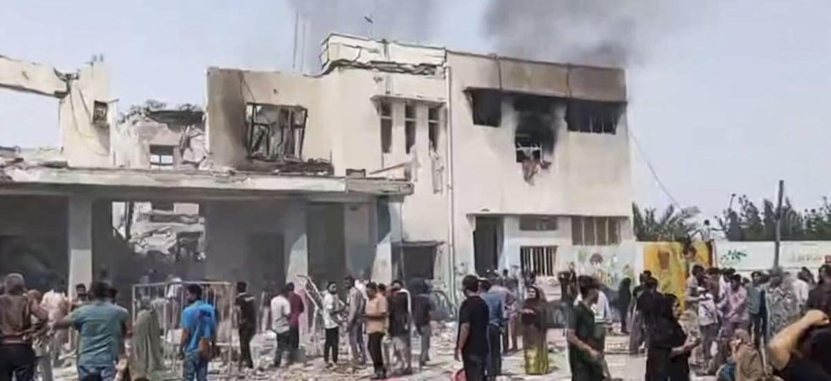 Qué se sabe de la escuela iraní donde se reportó la muerte de al menos 85 personas