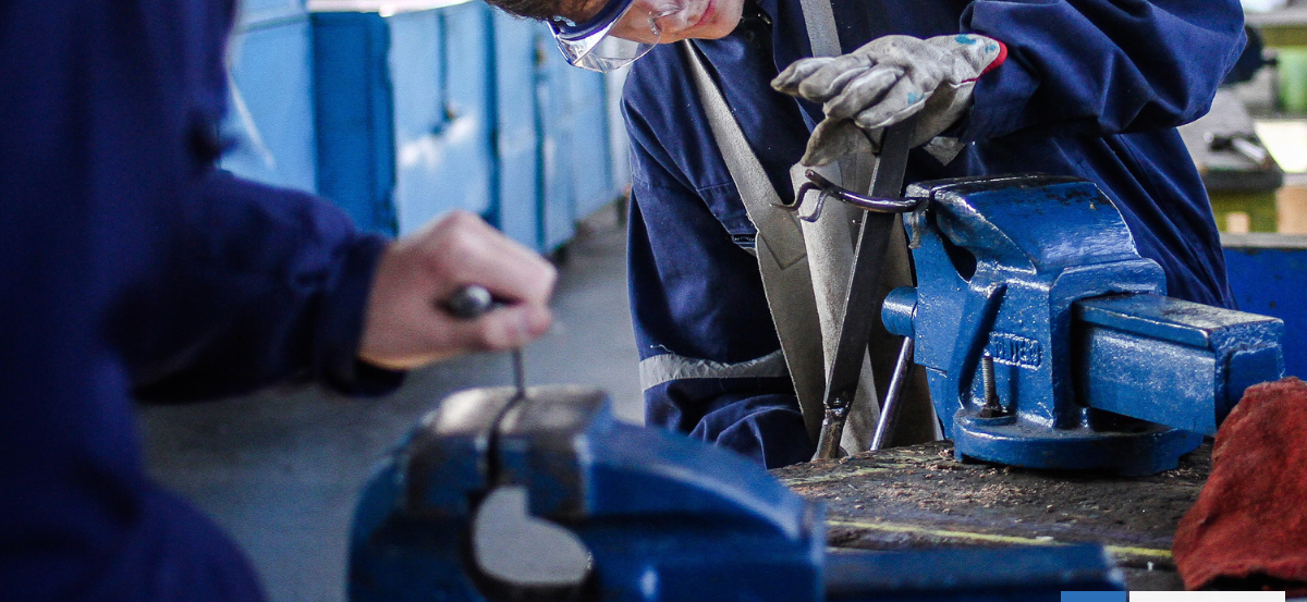 Una educación técnico profesional al servicio de la dignidad humana y del progreso nacional