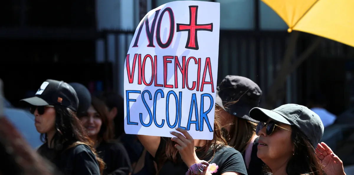 Violencia escolar en marzo: más de 60 colegios suspenden clases y 26 alumnos han sido detenidos