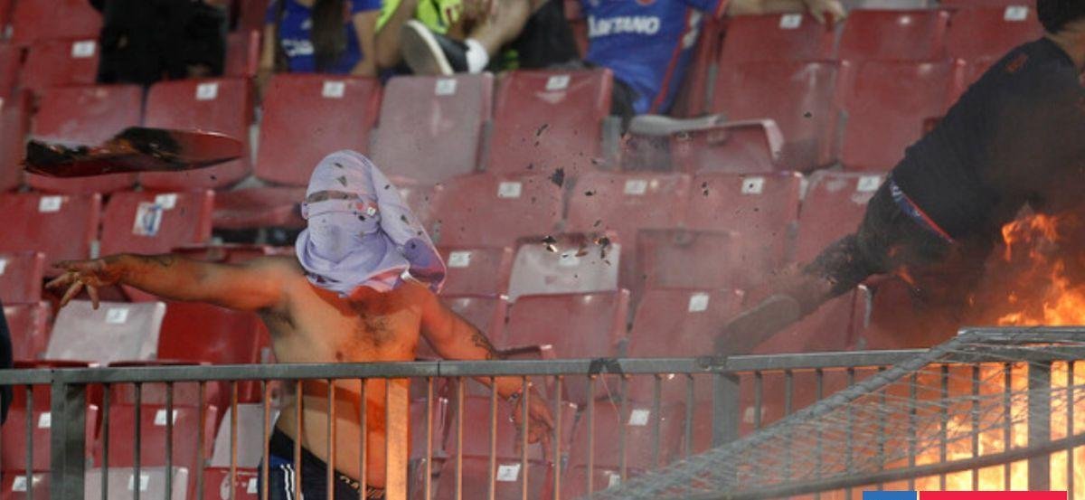 La U identifica a siete barristas por graves incidentes en partido ante Audax en el Estadio Nacional