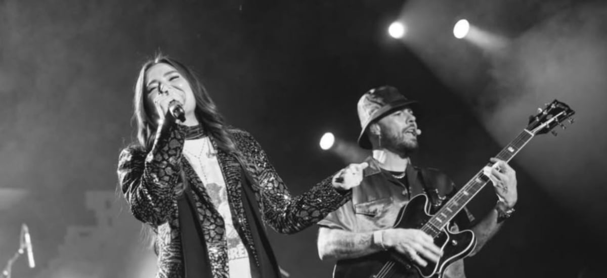 Cómo crecieron juntos los hermanos Jesse & Joy y la dura mano de su padre que marcó sus vidas