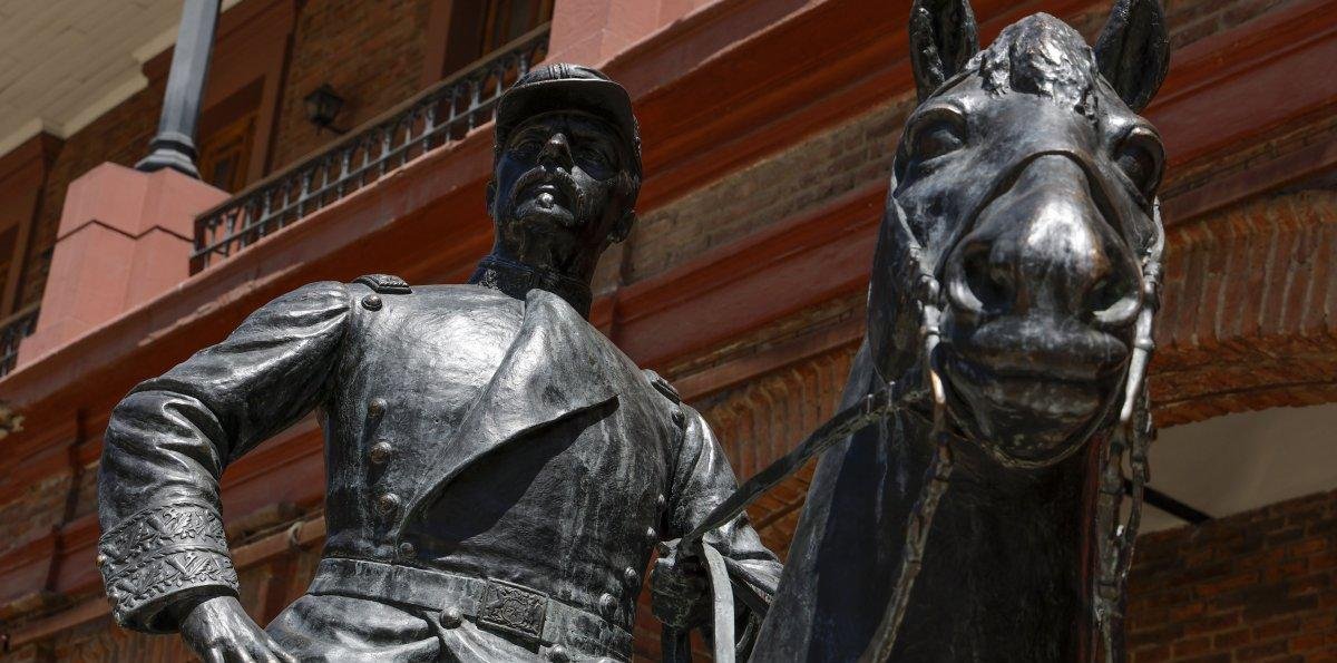 [Audio] Arquitecto: La estatua de Baquedano se reinstalará sin haber discutido su significado