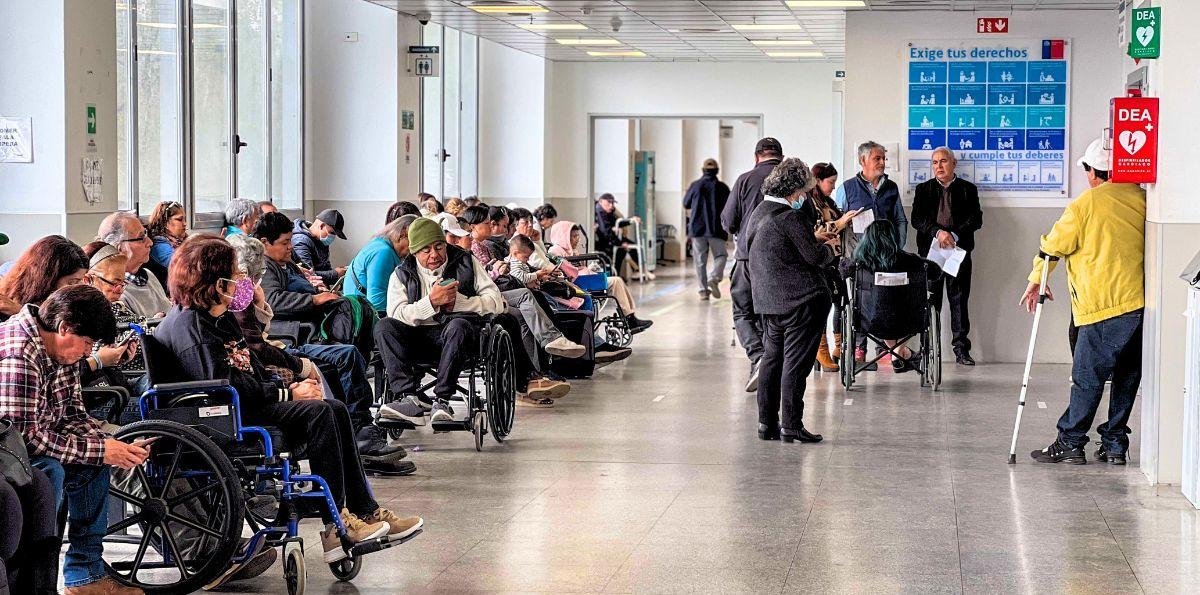 Listas de espera: Gobierno no logró cumplir la meta de reducir tiempos a menos de 200 días