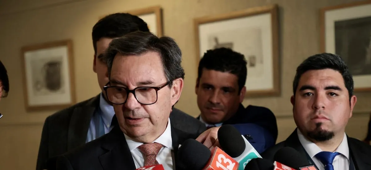 Barros llama a la prudencia tras evaluación de “evento crítico” contra embarcación chilena con destino a Islas Malvinas
