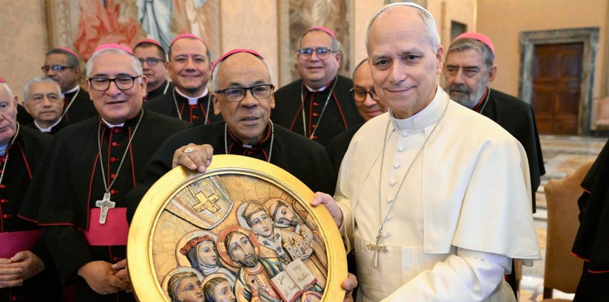 Gobierno peruano anuncia visita del papa León XIV para fines de año