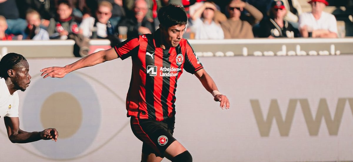 “Fuiste el jugador más importante; orgulloso de ti”: DT de Darío Osorio lo llena de elogios tras goleada del Midtjylland