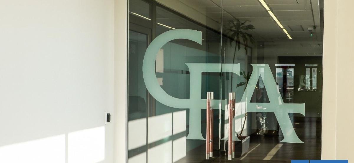 Expectación por las señales del nuevo informe del CFA ante la estrechez fiscal que enfrentará Kast