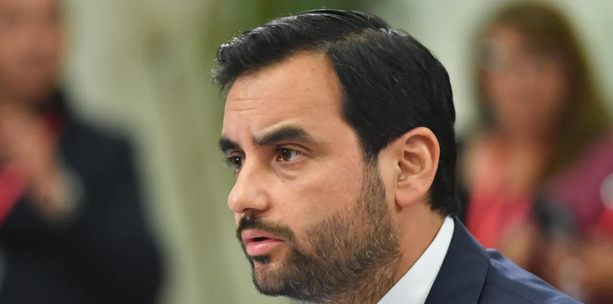 “Restablece los privilegios a los criminales de la dictadura”: Gajardo arremete contra salida de presos comunes de Punta Peuco
