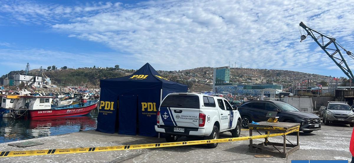 Hallan cuerpo que correspondería a una mujer flotando en la bahía de San Antonio