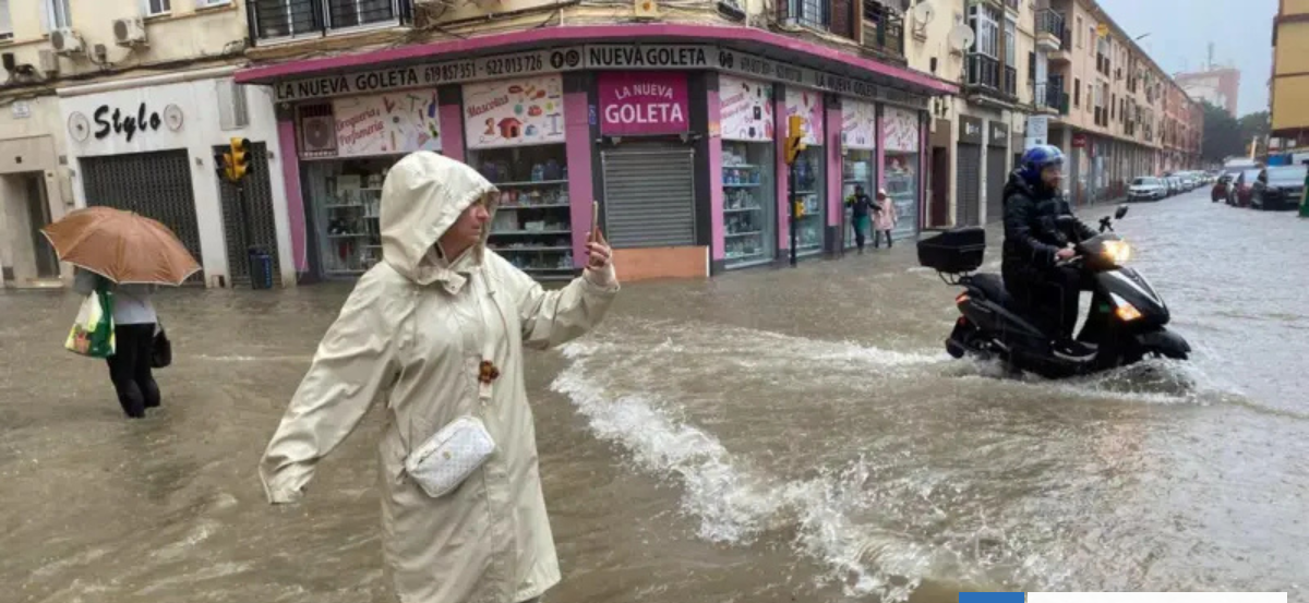 Graves lluvias azotan España: hasta 8.000 desalojados en Andalucía y riesgo de desprendimientos
