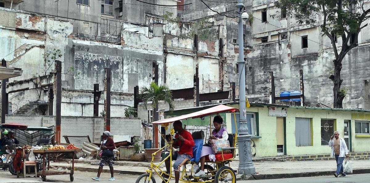 Cuba: Asedio petrolero de EE.UU. comenzó a paralizar transporte, clases y hospitales