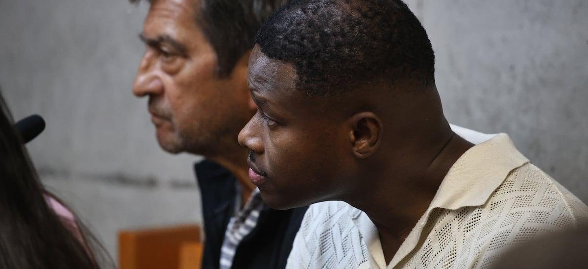 Fiscalía formaliza a vocalista de Reggaeton Boys y lo acusa de colaborar en un caso de sicariato - La Tercera