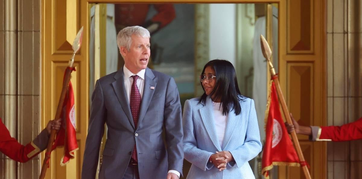 Casa Blanca: Trump tiene un "compromiso apasionado" para transformar la relación con Venezuela