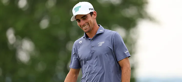 Con la presencia de Donald Trump: Niemann tuvo luchada jornada y logró mantenerse como único líder del LIV Golf Nueva York