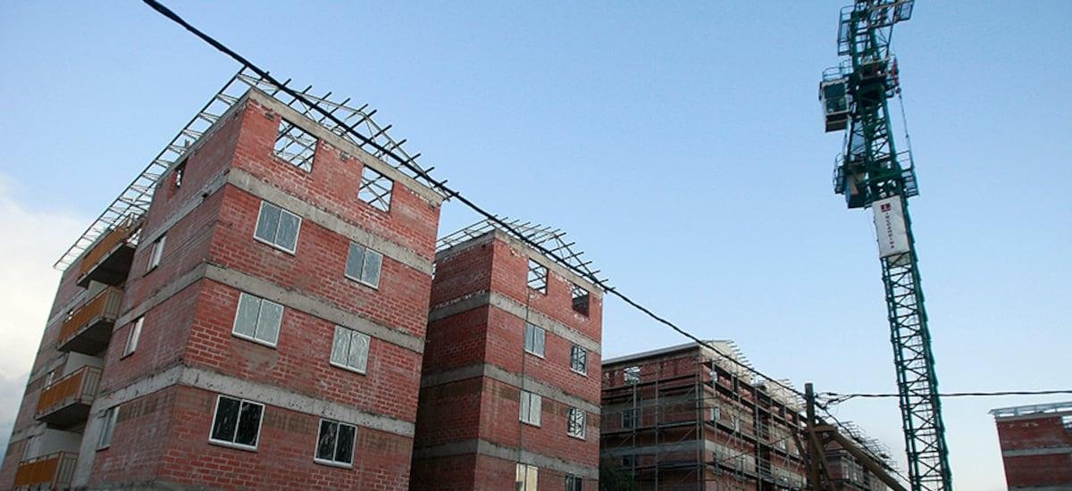 Senadores de Comisión de Vivienda rechazan recorte de más de 20 mil subsidios habitacionales para 2026