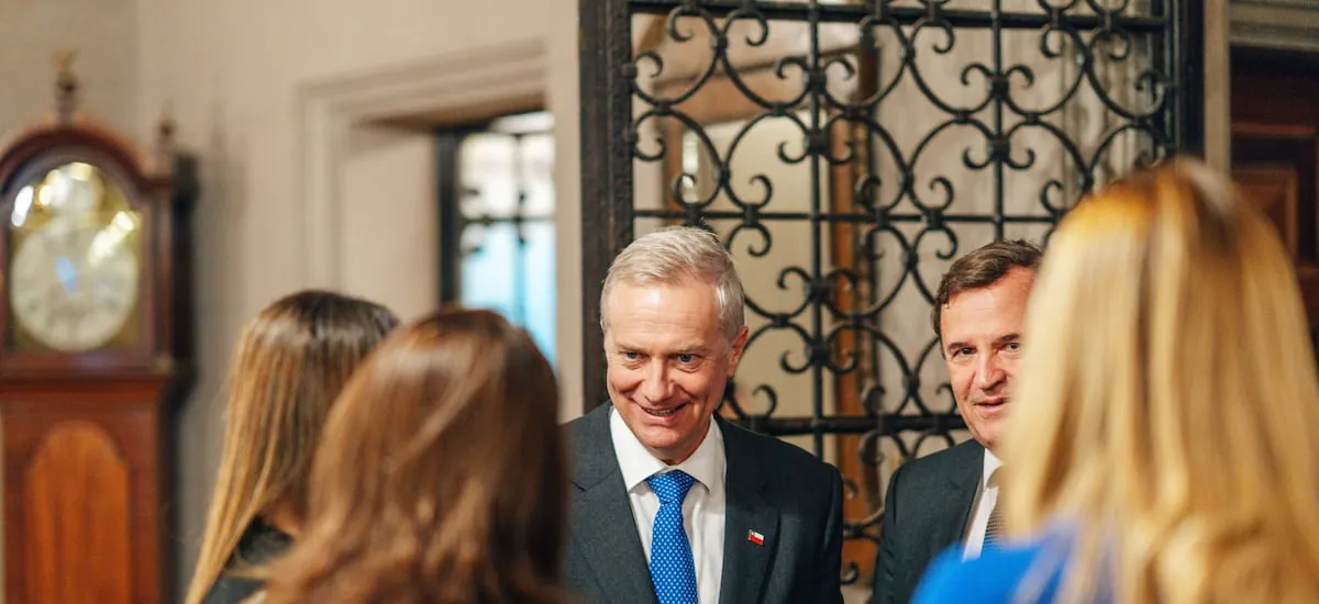 Palabras de Adriasola y llamado a la unidad de Kast: lo que no se vio de la cita para alinear al oficialismo en megarreforma - La Tercera