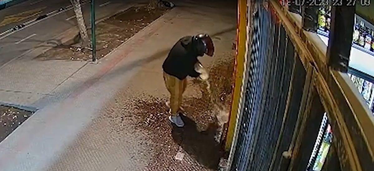 La última captura de Los Pulpos, la banda desbaratada por la PDI que extorsionaba a comerciantes en el centro de Santiago - La Tercera