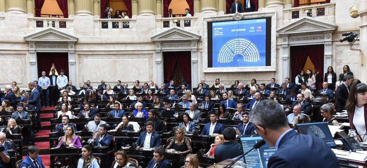 Cámara de Diputados de Argentina aprueba rebaja de edad de imputabilidad a los 14 años - La Tercera