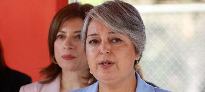 Jara se distancia de Vidal y defiende estrategia contra Kast: "Uno puede tener una capacidad crítica y también hacer propuestas"