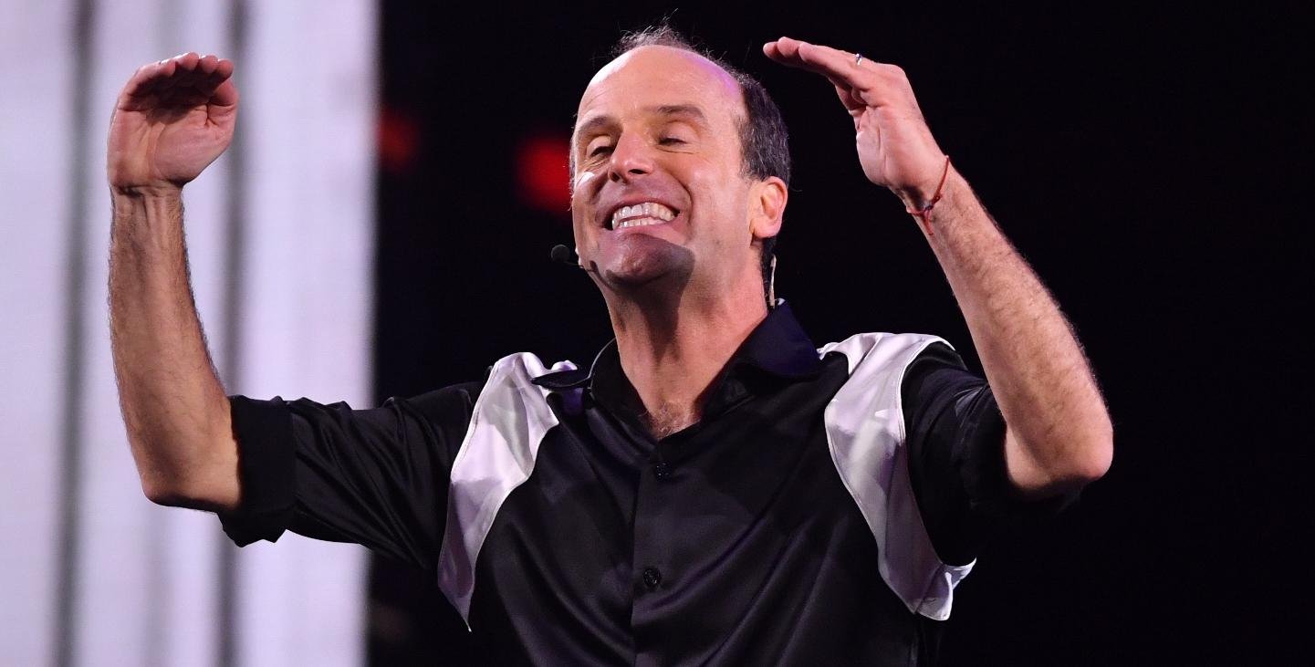 Kramer cierra la primera parte de su rutina en Viña 2026 con imitaciones políticas: Matthei, Parisi, Jara y Kast dividen al público