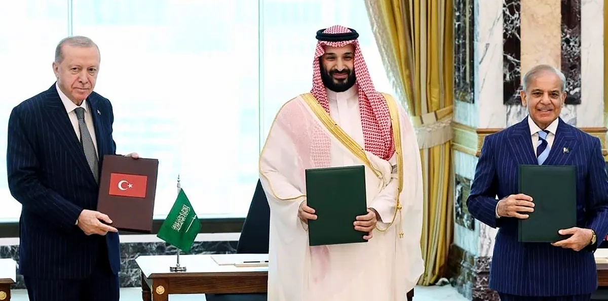 Arabia Saudí, Turquía y Pakistán firmaron pacto de defensa mutua