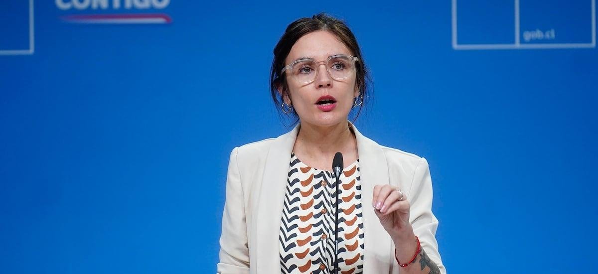 Tras cuestionamientos de Alvarado al gobierno por cable chino: Vallejo pide “solidaridad y respeto” para Muñoz - La Tercera