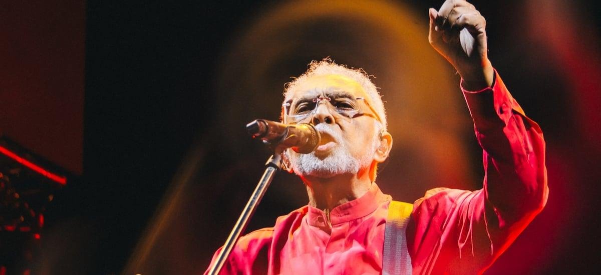 La grave enfermedad que Gilberto Gil transformó a en una celebración musical de la vida - La Cuarta