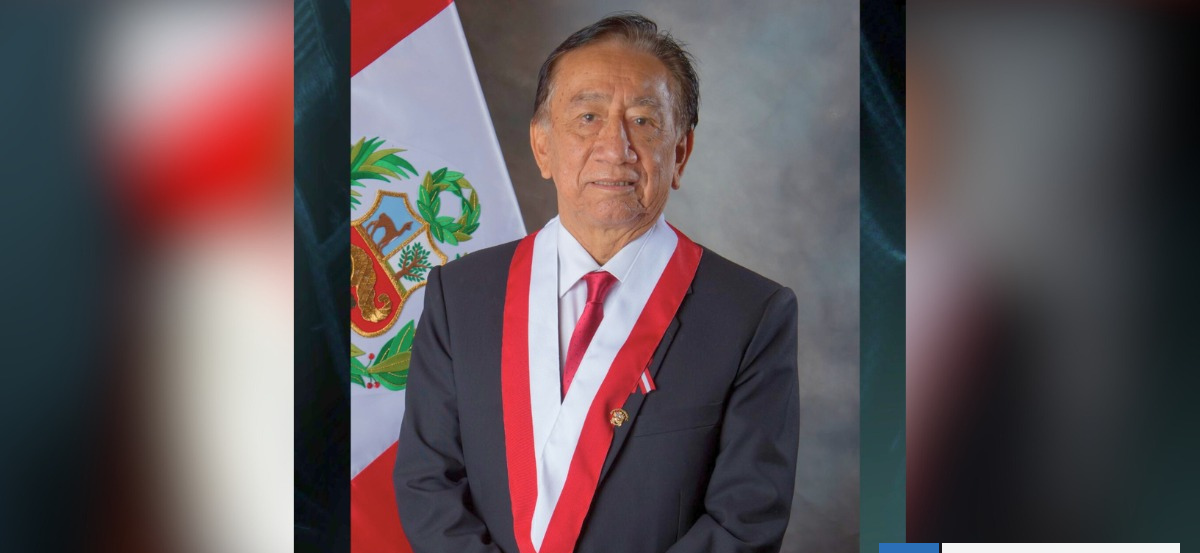 Congresista José María Balcázar, de 83 años, es elegido como nuevo presidente interino de Perú