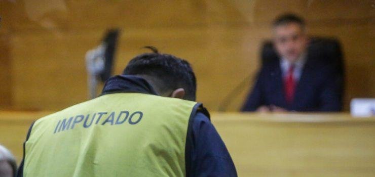 Imputado con orden de detención vigente es liberado por error tras usurpar identidad ante Juzgado de Santiago