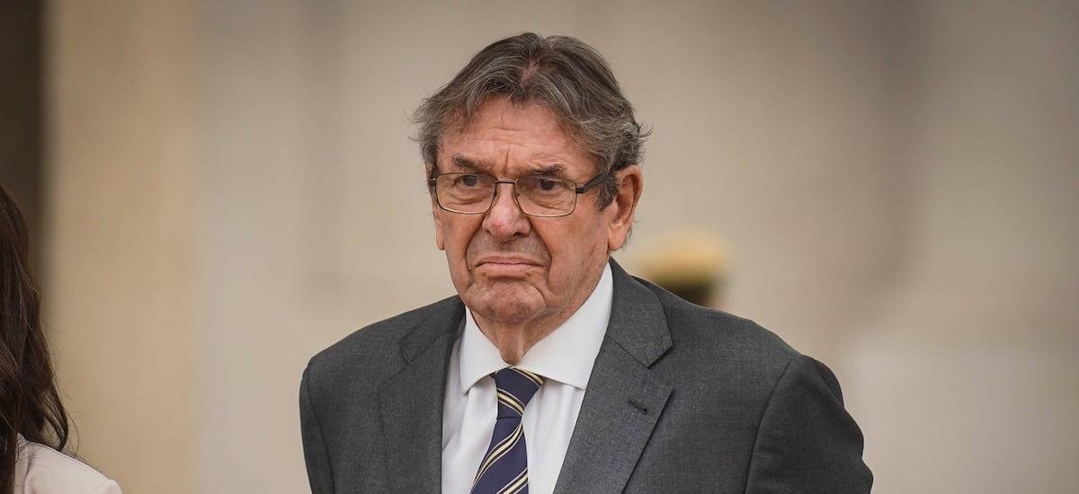 Remuneración debió ser en pesos y no dólares: Contraloría ordena reintegrar parte del sueldo del exembajador Gazmuri en Venezuela