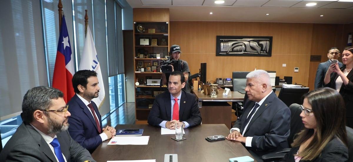 Gajardo se reúne con Fiscalía y entrega antecedentes de fuga en ex Penitenciaría: “No podemos permitir que Gendarmería tenga funcionarios corruptos” - La Tercera