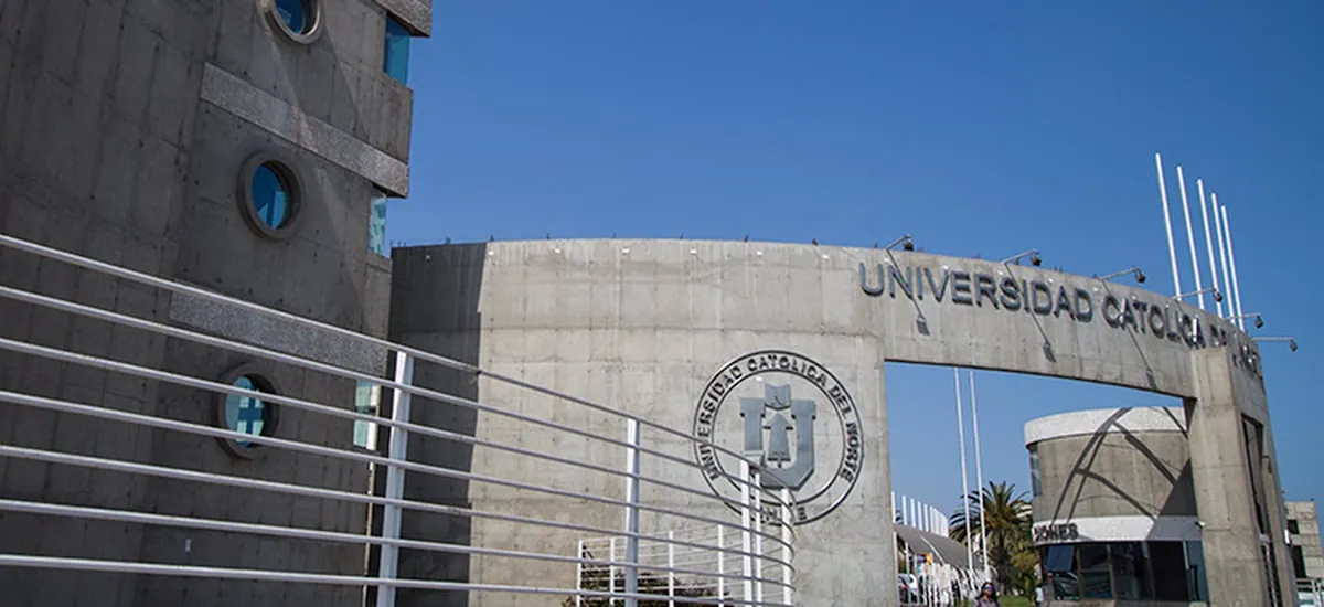 Amenaza escrita obliga a suspender clases presenciales en sede Antofagasta de Universidad Católica del Norte - La Tercera