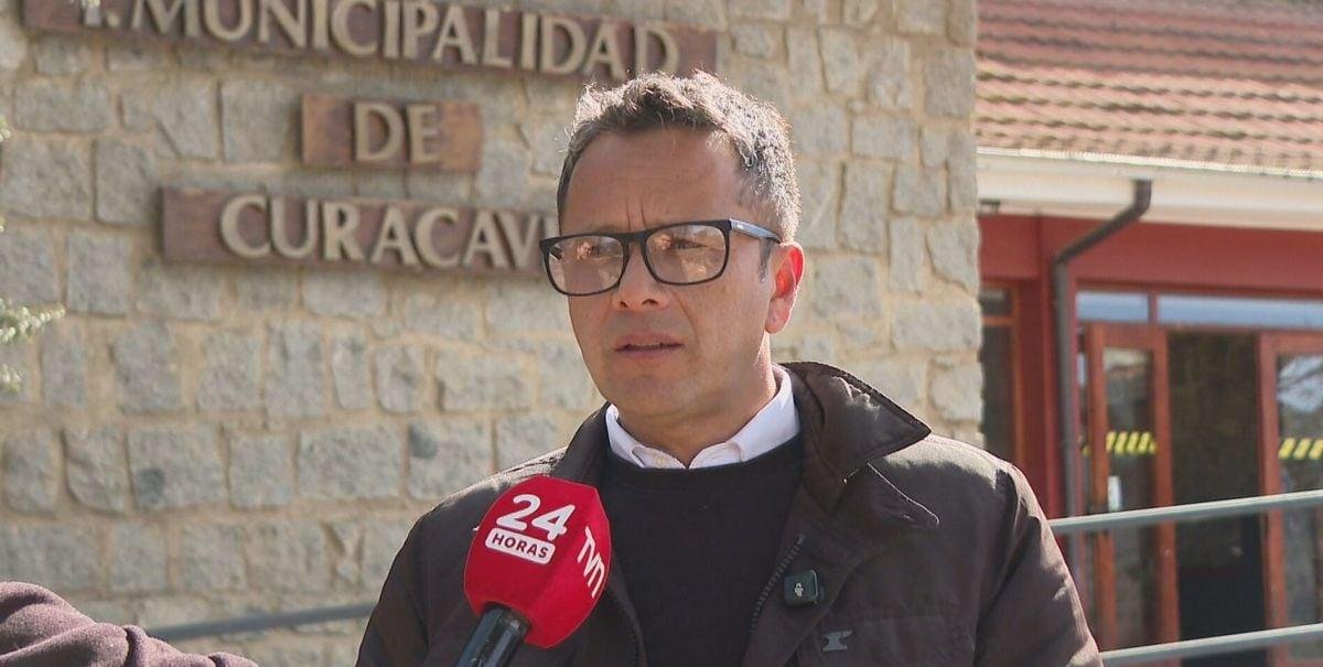 "Acudí al llamado de una mamá": la explicación del alcalde de Curacaví ante cuestionado actuar en caso de ingeniero