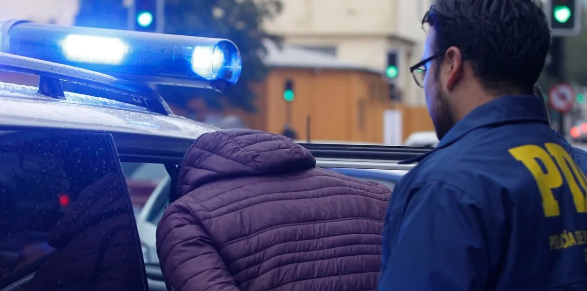 PDI detiene en Concepción a hombre acusado de femicidio frustrado en Puente Alto