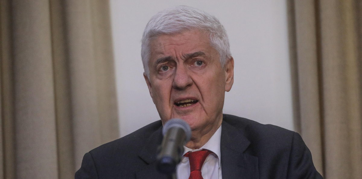 Javier Etcheberry arremete contra el PC por su salida del SII y asegura que Boric “es un mal presidente”