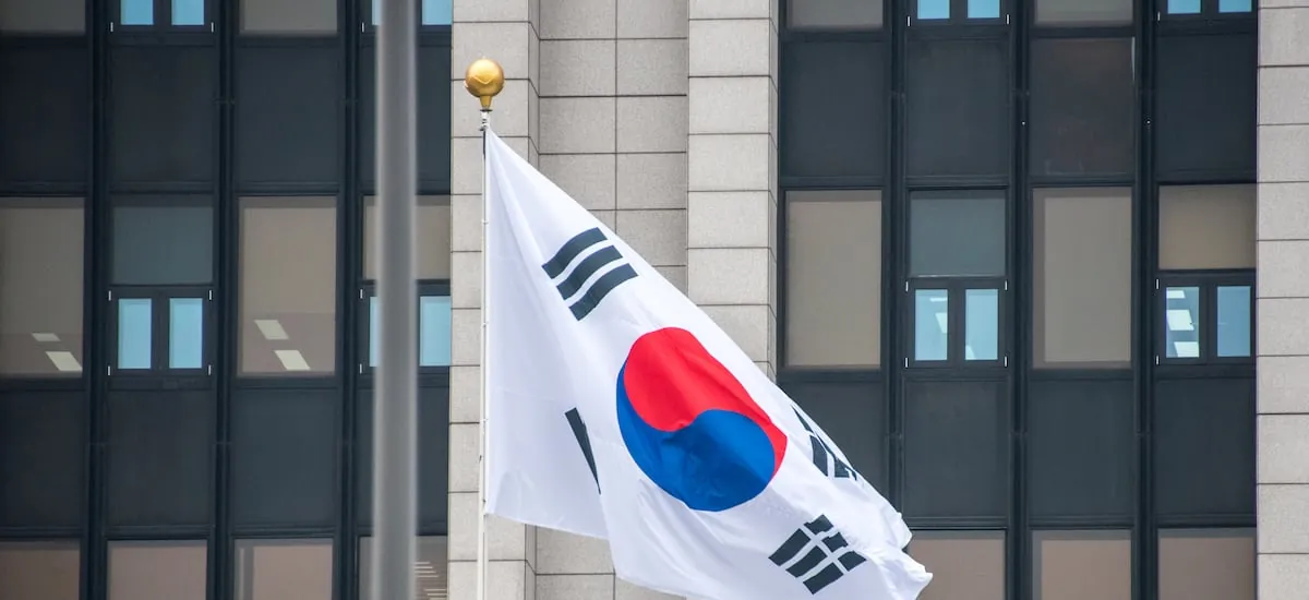 Suben a 14 los muertos y cerca de 60 los heridos por incendio en fábrica en Corea del Sur - La Tercera