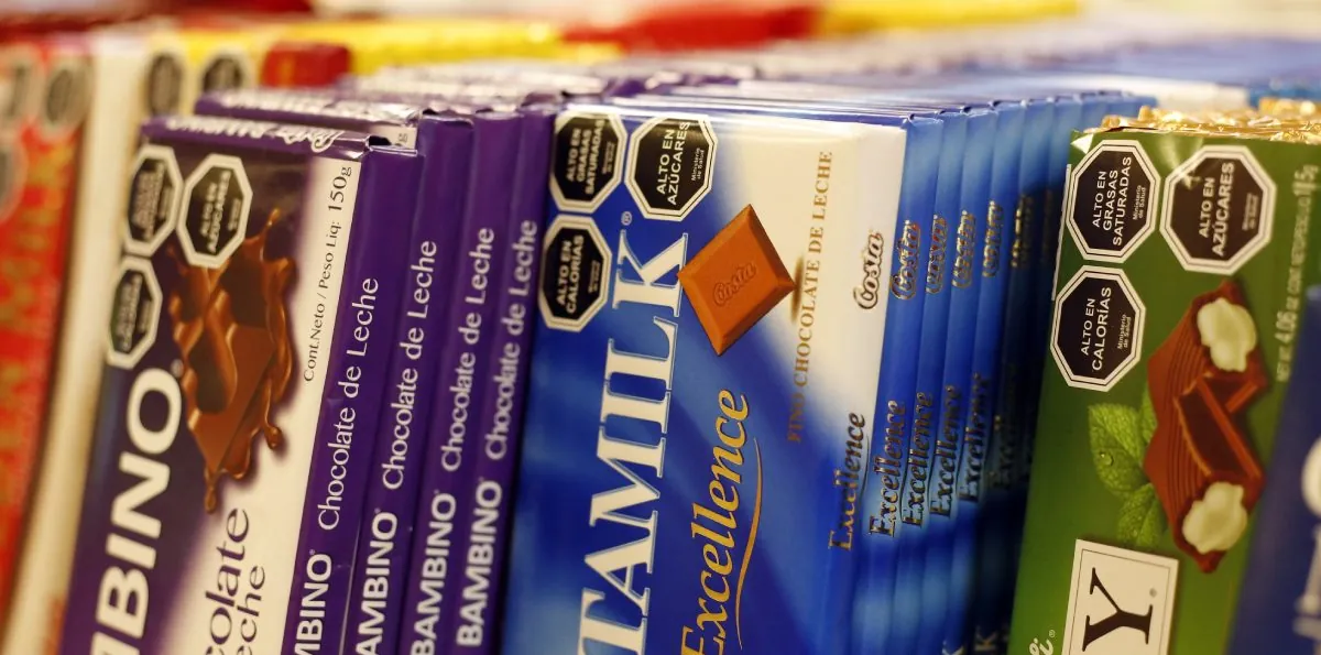 Corte Suprema frena al Minsal y deja sin efecto exigencia para productos con sellos