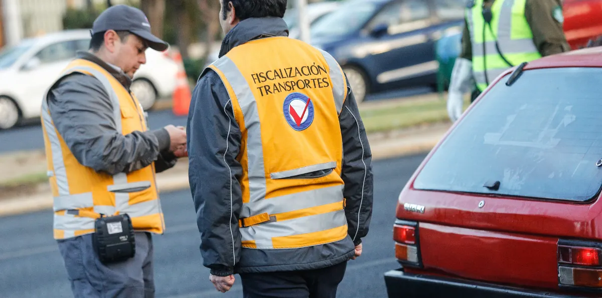 Restricción vehicular en la RM: las patentes que no pueden circular este martes 30 de junio