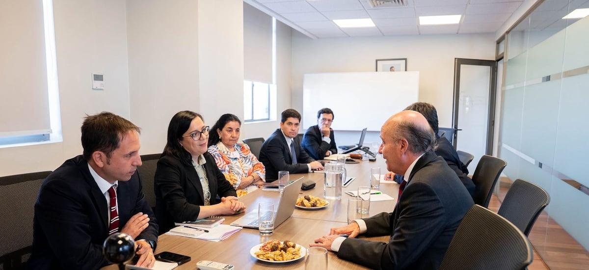 Quiroz se reúne de manera extraordinaria con el CFA ante compleja situación fiscal que recibirán del gobierno de Boric