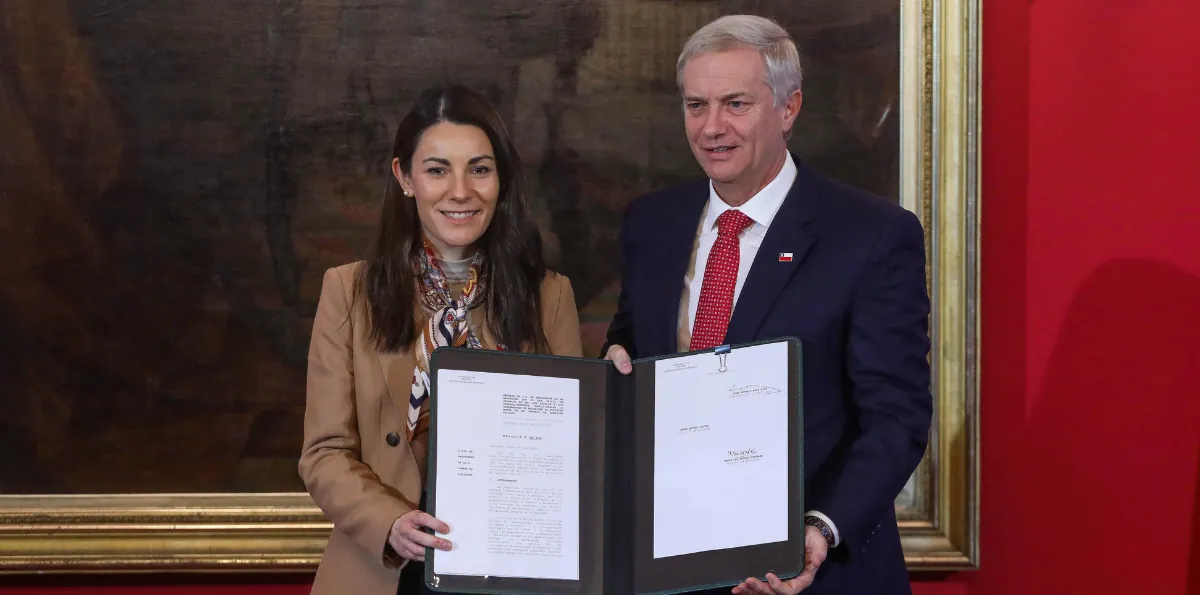 Proyectos, urgencias y aprobaciones: Gobierno de Kast se compara con Boric en materia legislativa