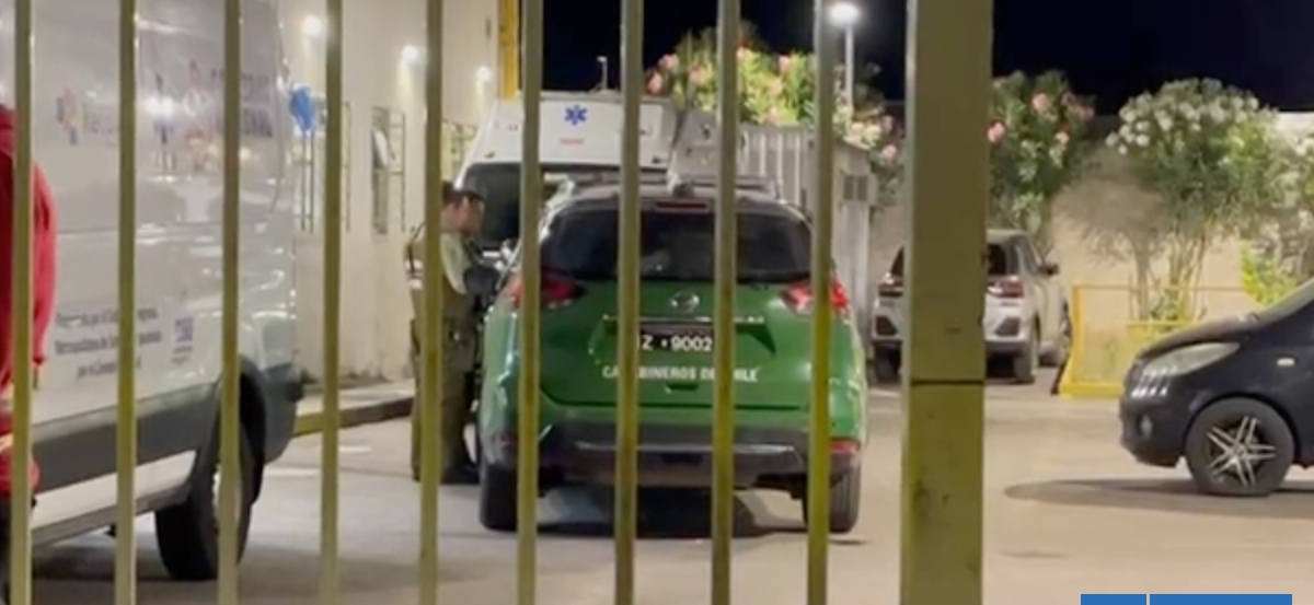 Hombre es asesinado de un disparo en Recoleta: fue llevado a un SAR en un carro de supermercado